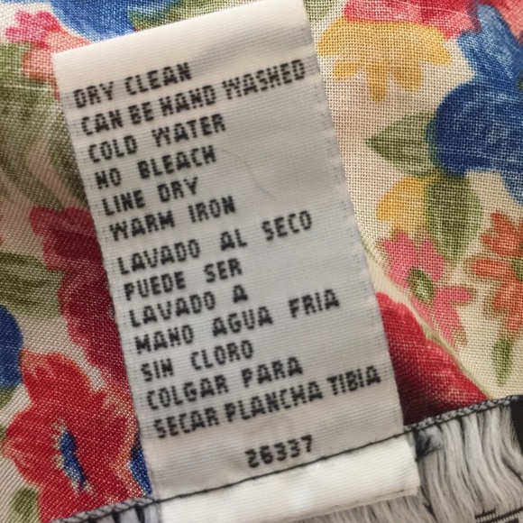 Vintage Floral Blouse - Picture 6 of 6